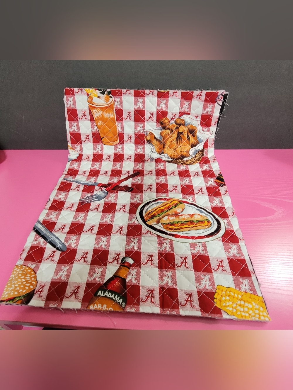 University of Alabama Red & White Quilted Grilling Fabric 18" X 27" (0658)
